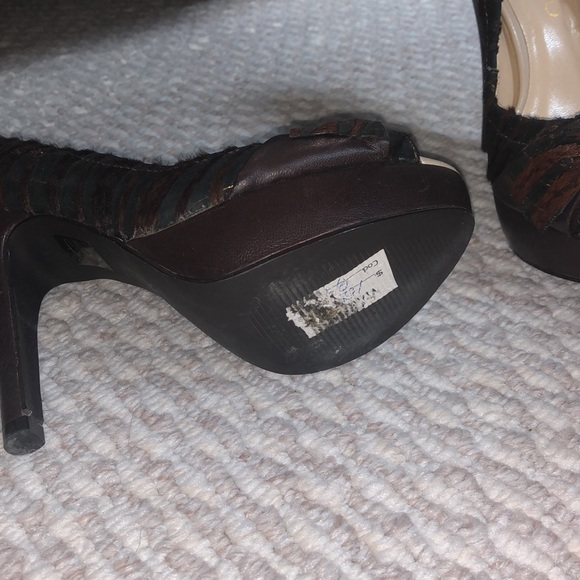 Via Uno Heels size 6 - Picture 4 of 7